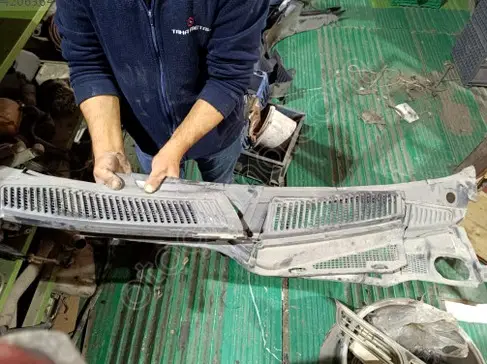 Renault Megane Tampon Izgarası çıkma parça