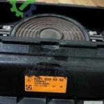 Mercedes-Benz S Serisi (W221) Orijinal Çıkma Subwoofer A2218205202