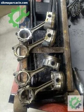 Mitsubishi Carisma Piston çıkma parça