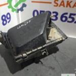 Mitsubishi Carisma Orijinal Çıkma Hava Filtresi Kutusu