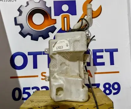Mitsubishi Colt Cam Suyu Deposu çıkma parça
