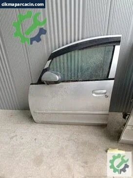 Mitsubishi Colt Sol Ön Kapı çıkma parça