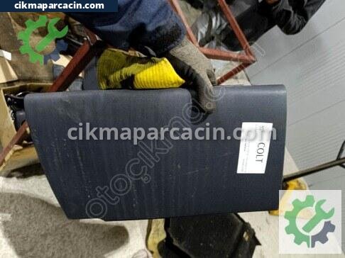 Mitsubishi Colt Torpido çıkma parça