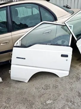 Mitsubishi L300 Kapı Camları çıkma parça