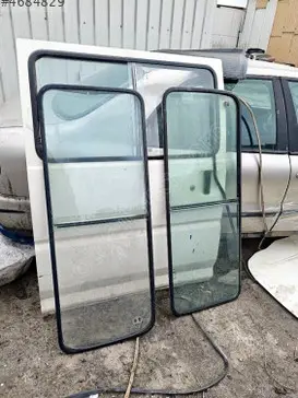 Mitsubishi L300 Sağ Sürgülü Kapı çıkma parça