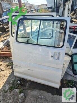 Mitsubishi L300 Sağ Kapı Sacı çıkma parça