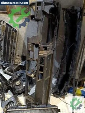 Mitsubishi L300 Torpido çıkma parça