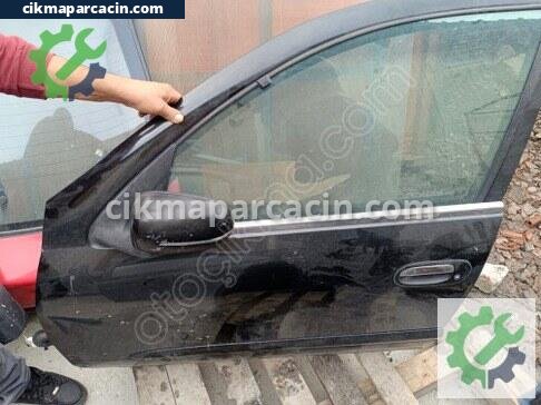 Nissan Almera Sol Ön Kapı çıkma parça