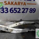 Çıkma Orijinal Kaput Menteşesi Nissan Note
