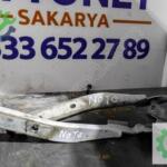 Çıkma Orijinal Kaput Menteşesi Nissan Note