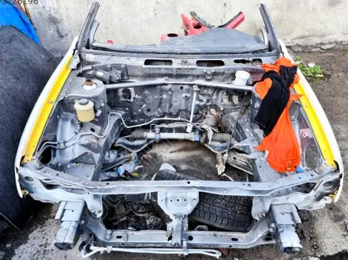 Nissan Primera Sağ Ön Aks çıkma parça