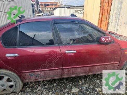 Nissan Primera Sağ Ön Kapı çıkma parça