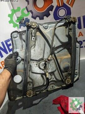 Nissan Primera Sol Ön Cam Krikosu çıkma parça