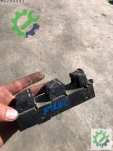 Nissan X-Trail Orijinal Çıkma Cam Açma Anahtarı