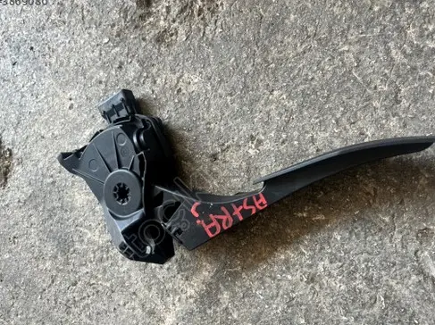 Opel Astra Pedal çıkma parça