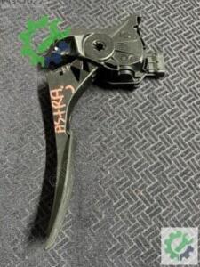 Pedal Opel Astra — Sökme Çıkma (2. Adet)