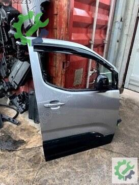 Opel Combo Sağ Ön Kapı çıkma parça