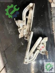 Opel Corsa Kaput Menteşesi Çıkma