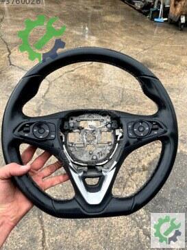 Opel Corsa Direksiyon Simidi çıkma parça