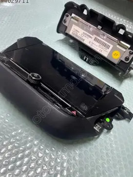Opel Corsa Teyp çıkma parça