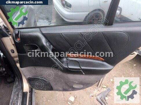 Opel Omega Kapı Döşemesi çıkma parça