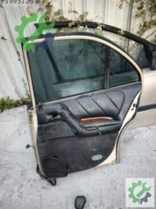 Çıkma Orijinal Sağ Kapı Opel Omega