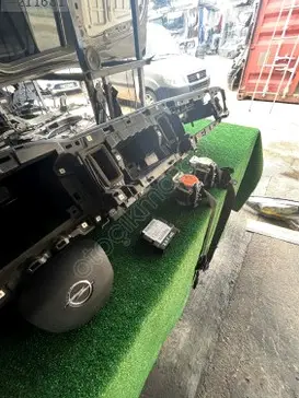 Opel Zafira Torpido çıkma parça