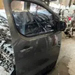 Çıkma Sağ Ön Kapı — Opel Zafira