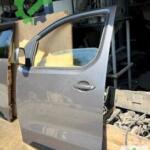 Opel Zafira Sol Ön Kapı Çıkma