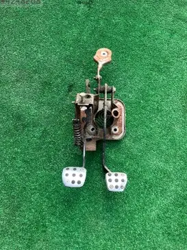 Peugeot 206 Pedal çıkma parça