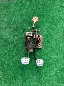 Peugeot 206 Pedal çıkma parça
