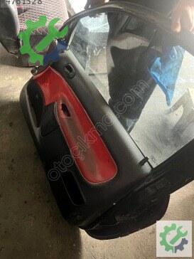 Peugeot 206 Sağ Ön Kapı çıkma parça