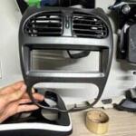Peugeot 206 Teyp Çerçevesi Çıkma