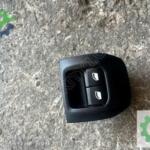 Peugeot 301 Cam Düğmesi Çıkma