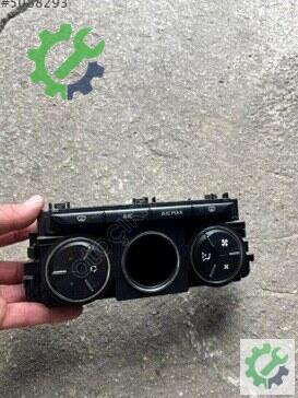 Peugeot 301 Klima Kontrol Paneli çıkma parça