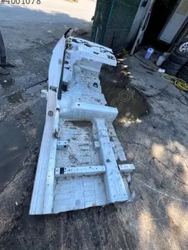 Peugeot 301 Sağ Marşpiyel Sacı çıkma parça