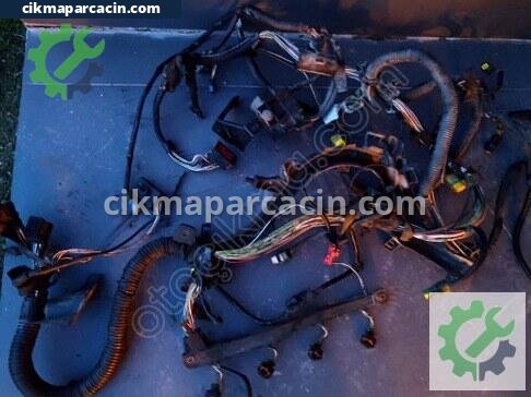 Peugeot 406 Motor Tesisatı çıkma parça