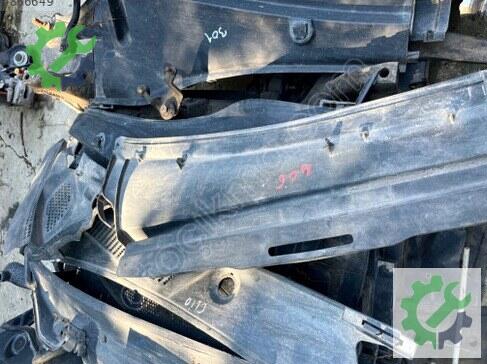 Peugeot 406 Ön Cam Izgarası çıkma parça