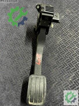 Peugeot 408 Pedal çıkma parça