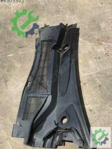 Çıkma Ön Cam Izgarası — Peugeot 408