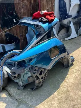 Peugeot 408 Sağ Arka Çamurluk çıkma parça