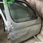 Peugeot Partner Sağ Ön Kapı Çıkma
