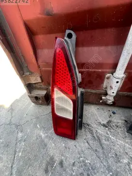 Peugeot Partner Stop Lambası çıkma parça
