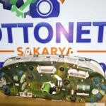 Proton Persona Gösterge Saati Çıkma
