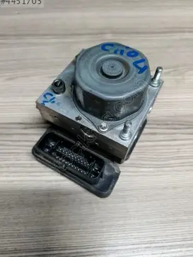 Renault Clio ABS Beyni (Modül) çıkma parça