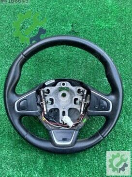 Renault Clio Direksiyon Simidi çıkma parça