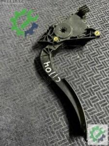 Çıkma Pedal — Renault Clio (3. Adet)
