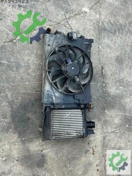 Renault Clio Intercooler Radyatörü çıkma parça