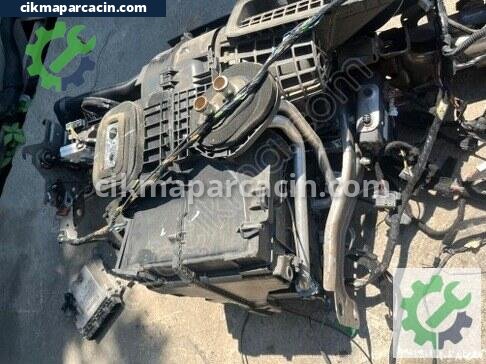 Renault Clio Kalorifer Kutusu çıkma parça