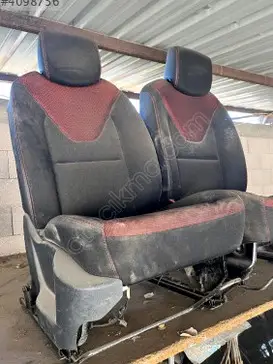Renault Clio Ön Kapı Kolu çıkma parça